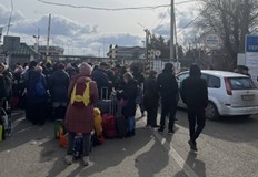 Струпване на украинци на границата с РумънияПо данни на ООН