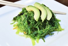 Съвременната наука смята че първият живот се е появил в