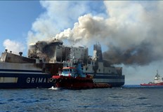 Откриха още две жертви на запалилия се ферибот Юрофери Олимпия Очаква