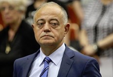 Решението на младите в партията идват броени дни след като