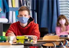 Учениците от I до IV клас започват присъствено в цялата странаВсички