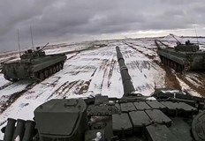 Украйна е голяма страна Огромна страна Земя пълна с природни