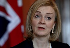 Елизабет Тръс Обединеното кралство се подготвя за най лошия възможен сценарийБританският министър
