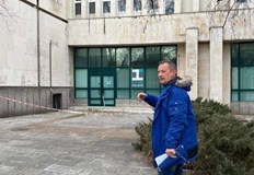 Основна сграда на Стопанска академия в Свищов пропада заради движение