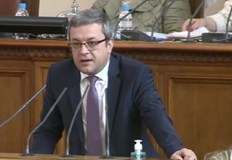 Кой купи на българска манекенка къща за 10 млн лв