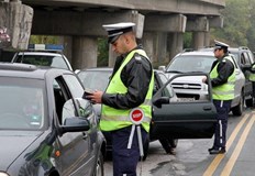 Полицаите са му съставили съответния акт и са му издали