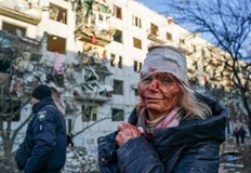 Ужасяващи кадри показват състоянието на жилищен район в украинския град