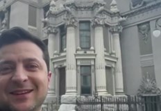 Няма да хвърлим оръжията заяви днес украинският президент Володимир Зеленски