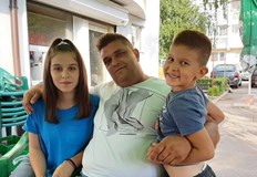 47 годишният мъж страда от ревматологично заболяване Болест на БюргерПродължава