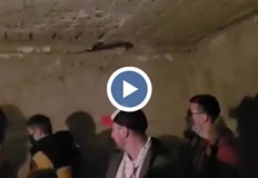 Над града се чуват сирени и хората масово търсят укритияВ