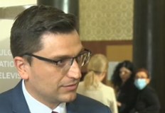 Депутатът от Продължаваме промяната подчерта че най големият риск от евентуален военен