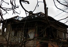 Семейството остана без дом на седми януариВъв видинското село Градец събраха