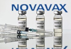 С бустерната доза имаме защита от тежко протичане над 80