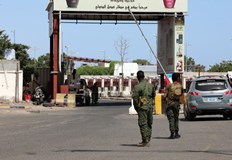 Правителството на Йемен потвърди в събота че трима служители на ООН