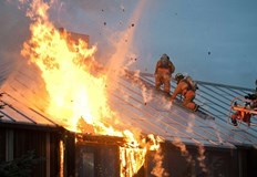8 сигнала вдигнаха дежурните екипи на пожарната в Русе през почивните