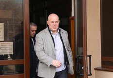 Близо 400 кандидати за едва 25 свободни места377 кандидати подадоха