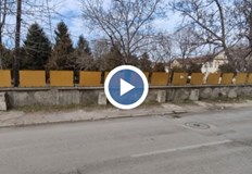 Трагично е състоянието на оградата на военното поделение край Ялта Това