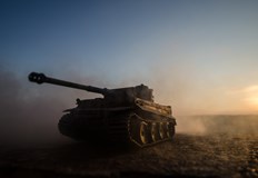 Бойните действия са станали на половината път от границата до