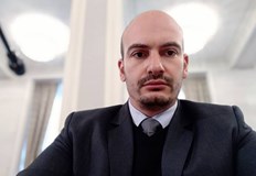 Когато нямаш други опции подпалваш война Путин е Хитлер в