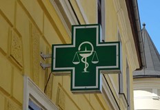 Скок на цените на хранителните добавки отчитат в русенските аптеки Техните цени