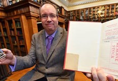 Тя била изпратена в пакет заедно с ръчно написано писмоМъж