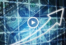 Междувременно Централната банка на страната фиксира курса на гривнатаЗа рекорден