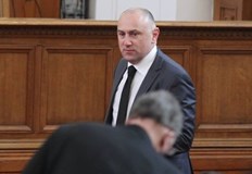 Това са икономистът Илиян Михов или Любомир Каримански от ИТНИкономистът