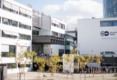 Руските власти затварят бюрото на ДВ в Москва а служителите