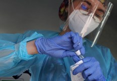 Подвариантът на коронавируса ВА 2 е невидим и трудно се открива с