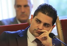 Радостин Василев упорито отбягва отговори на въпросите как ще използва