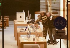 27 годишният мъж взе заложника в магазин на Apple и поиска откуп от