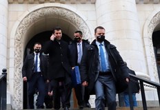 Премиерът да даде доказателства а не да носи изрезки от