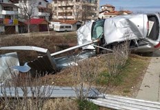 Няма тежко пострадалиТежка катастрофа във Враца Жена преминала на червен светофар