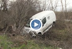 ТИР и кола се удариха при изпреварванеКатастрофа между лек автомобил