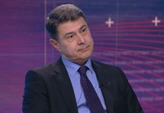 По думите му Украйна в момента се бие за Европа