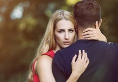 Аз имам железен принцип не обсъждам отношения в които