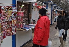 Мартенският базар в центъра на Русе отваря врати от днесПавилионите с мартеници