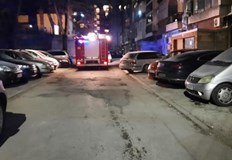 Привет пиша за това как някои автомобили паркират на улицата вместо