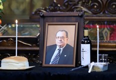 Той си отиде 79 годишна възрастСтотици близки граждани колеги журналисти изпратиха