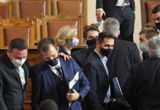 Парламентът приема цял ден на второ четене бюджета за тази