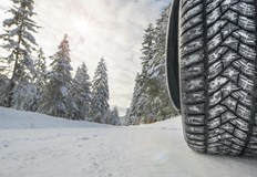 Шофьорите на които им предстои пътуване да тръгват с автомобили