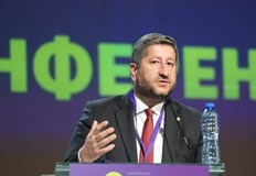 По предложение на председателя Христо Иванов Да България избра оперативно