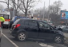 Тежка катастрофа е станала тази сутрин на кръстовището на булевардите