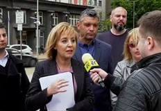 Внесохме Закона срещу колекторите последователно в 3 парламента припомня Мая МаноловаДосега