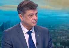 Българската авиация и армията страдат от голям недоимък и това