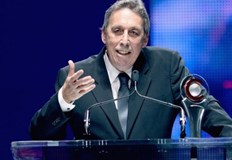 Канадският режисьор и продуцент Айвън Райтман известен с филми като