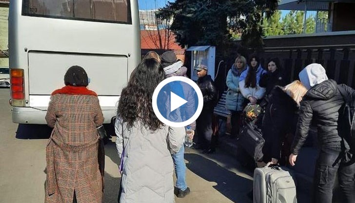 В близките градове са изградени няколко бежански лагера