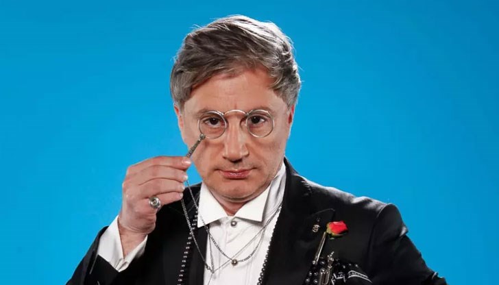 Предполага се, че негов приятел е извършил опита за убийство, което е станало извън дома му