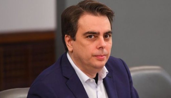 С 12 гласа "за" и седем "против"