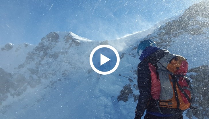 Спасителите са принудени да търсят шейни от свои познати за спасяването на човешки животи